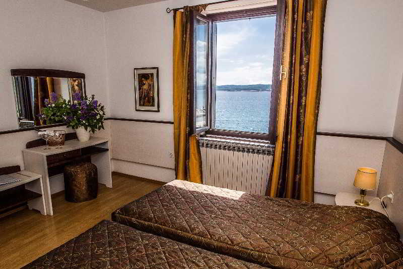 Hotel Kastel Криквеница Екстериор снимка