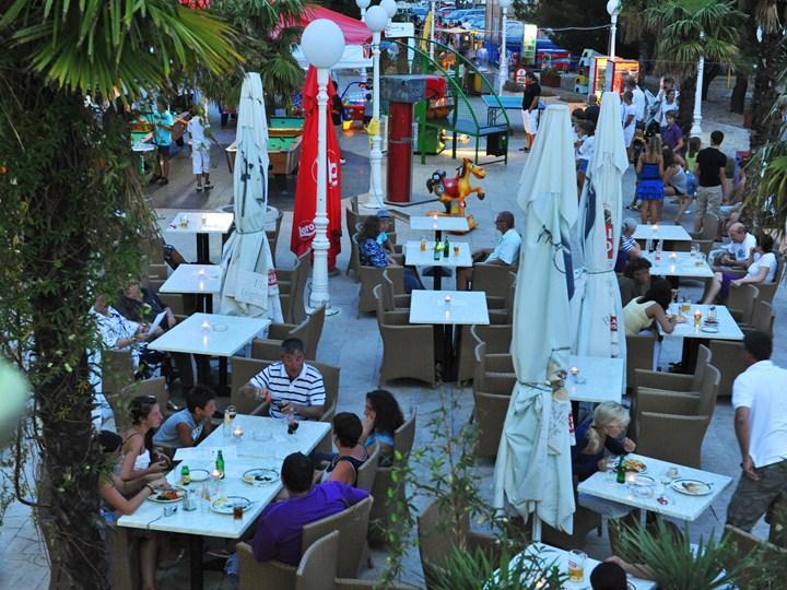 Hotel Kastel Криквеница Екстериор снимка