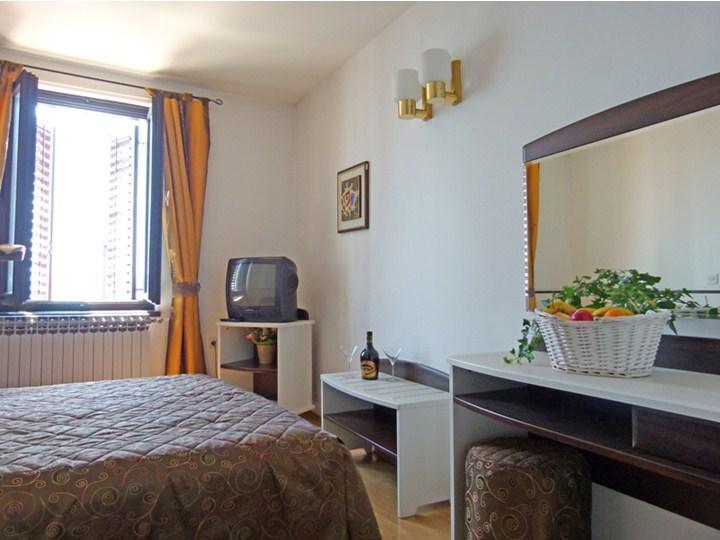 Hotel Kastel Криквеница Екстериор снимка