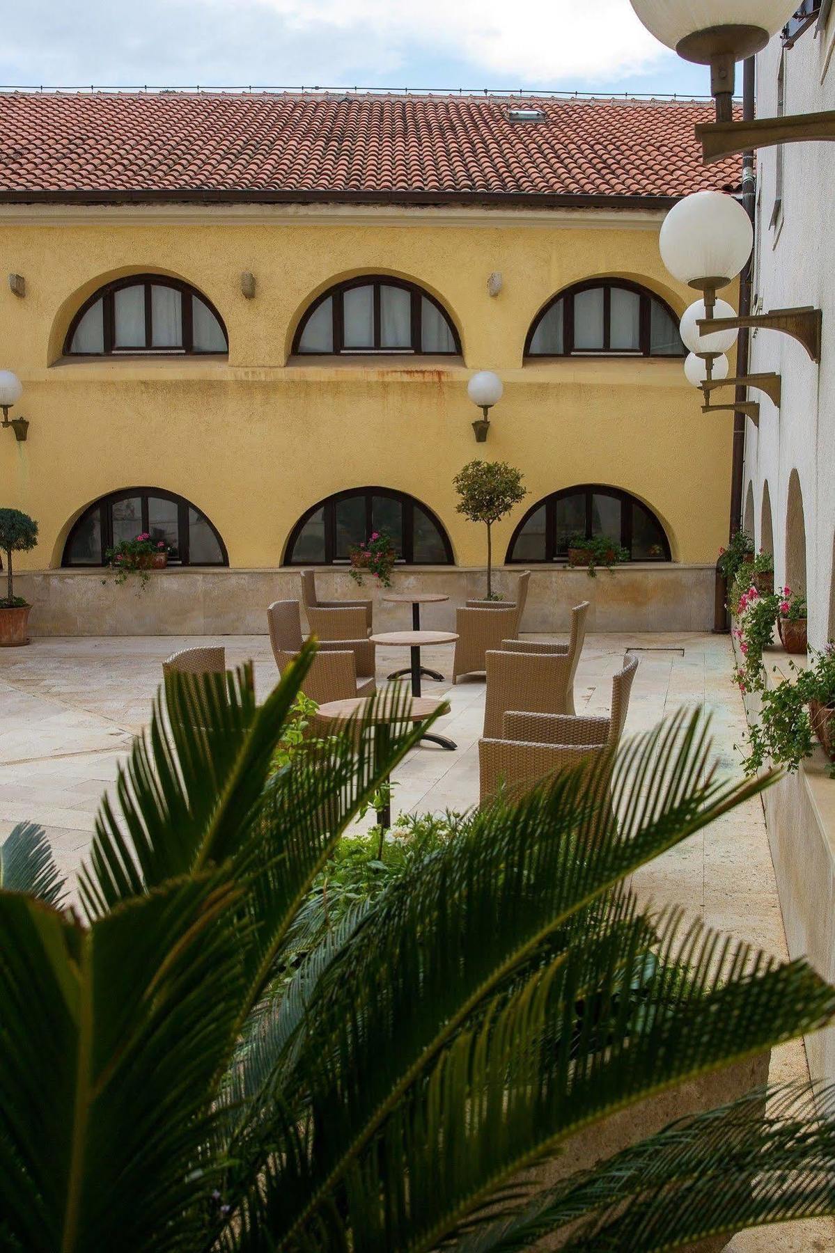 Hotel Kastel Криквеница Екстериор снимка
