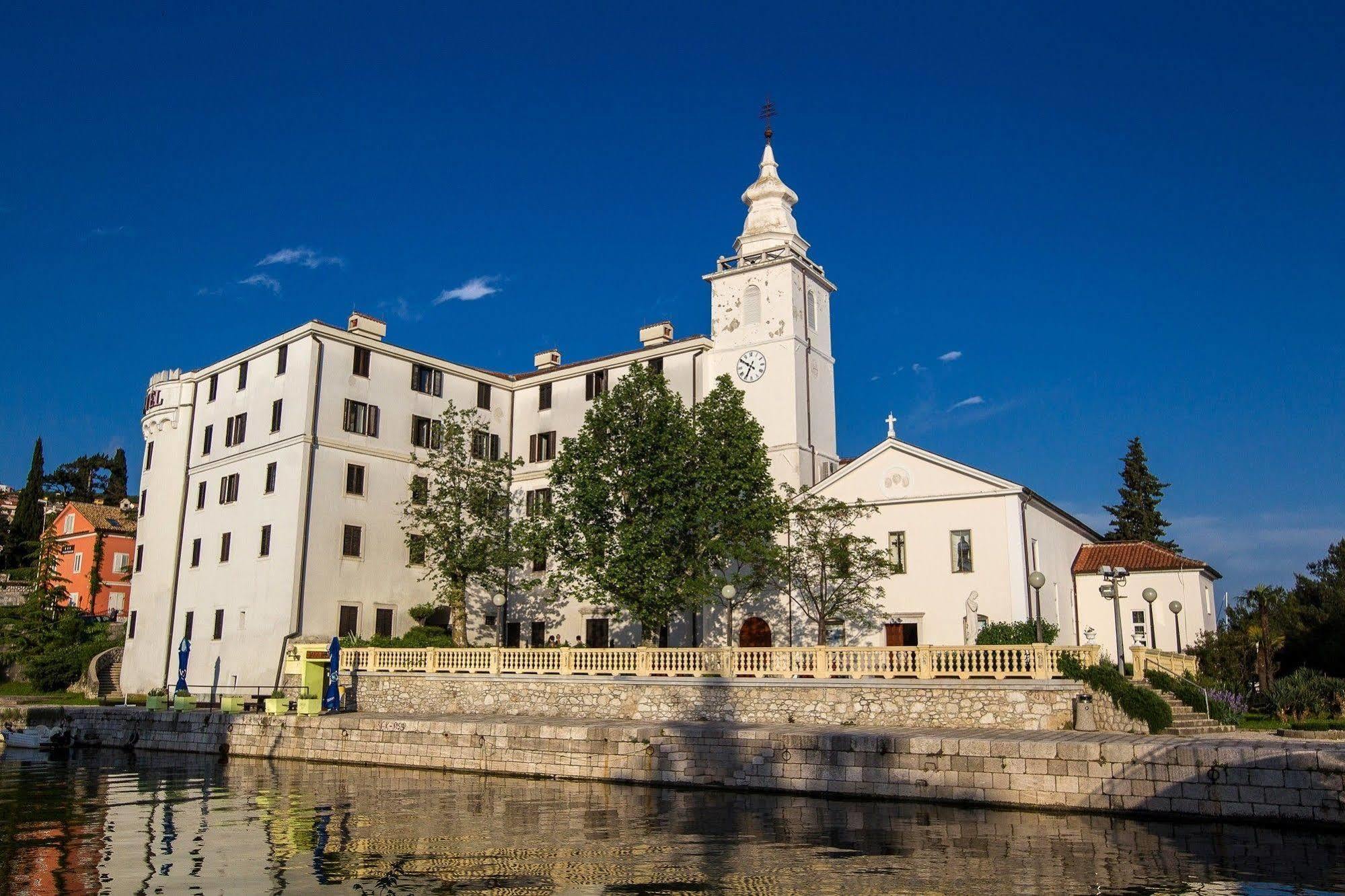 Hotel Kastel Криквеница Екстериор снимка