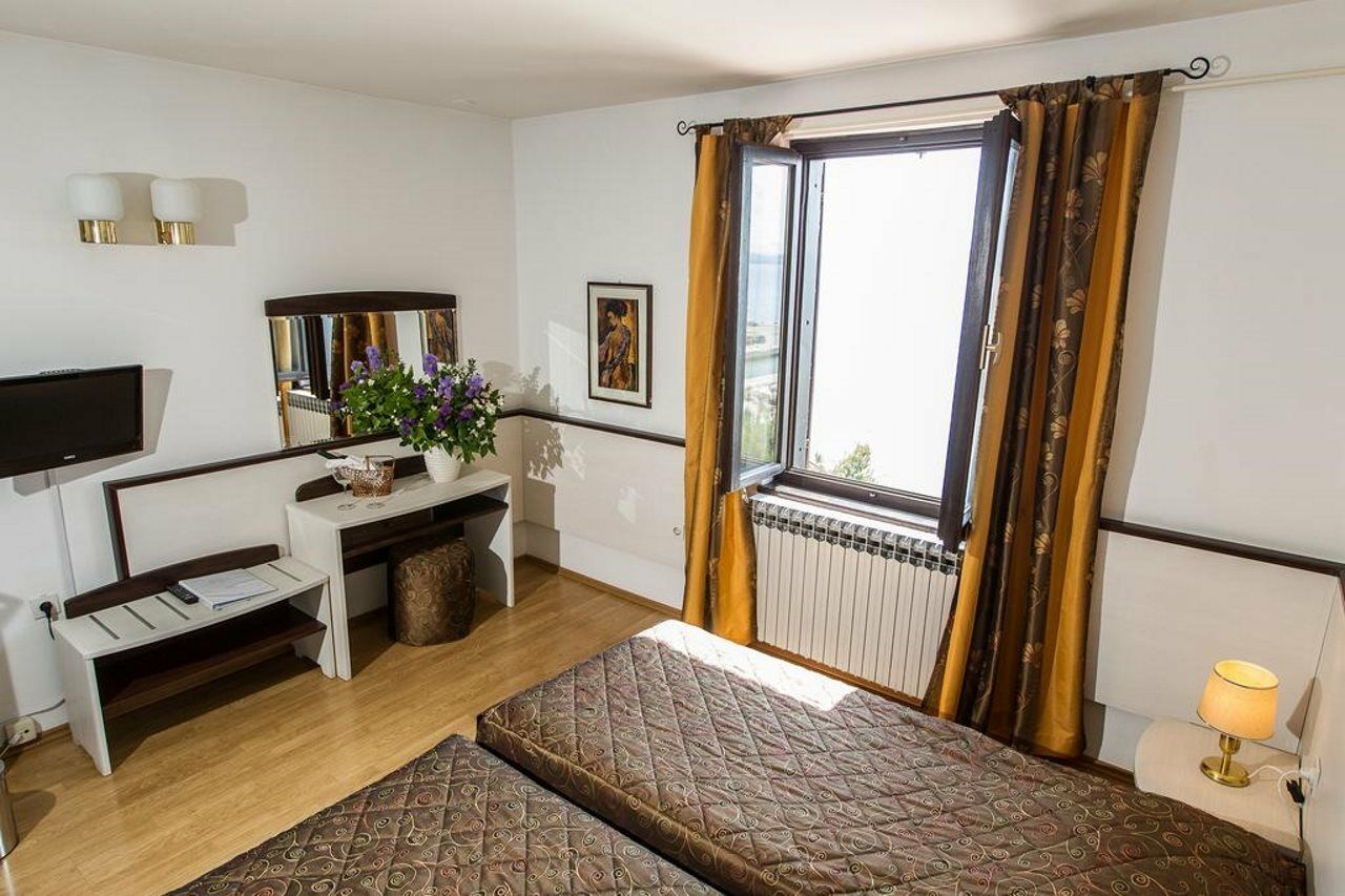 Hotel Kastel Криквеница Екстериор снимка